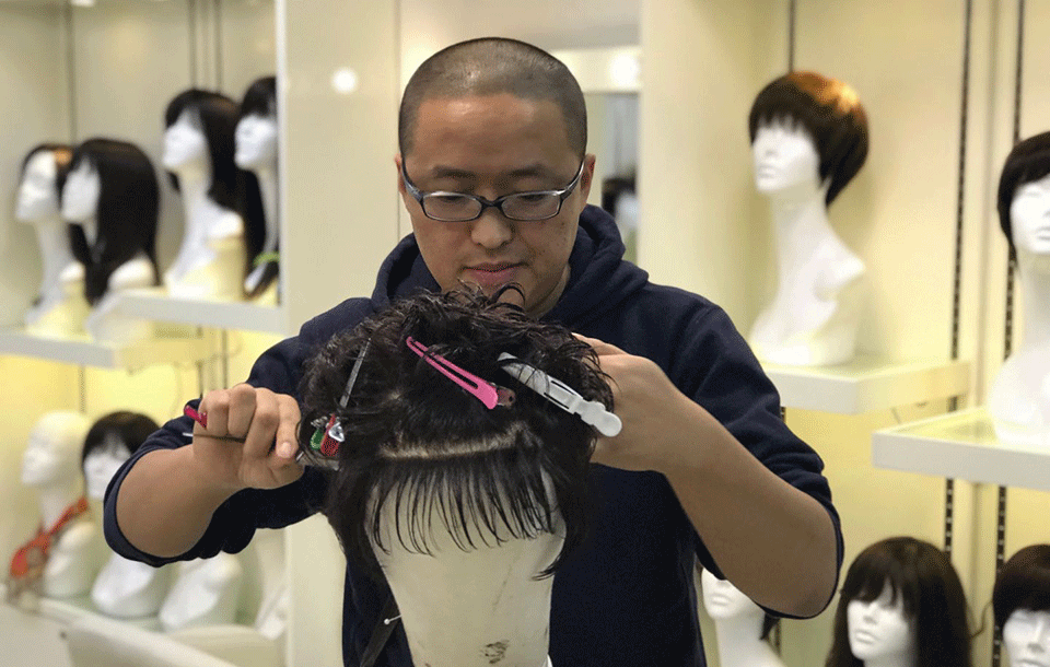 Una peluquería de Shanghai, convertida en fuente de vida