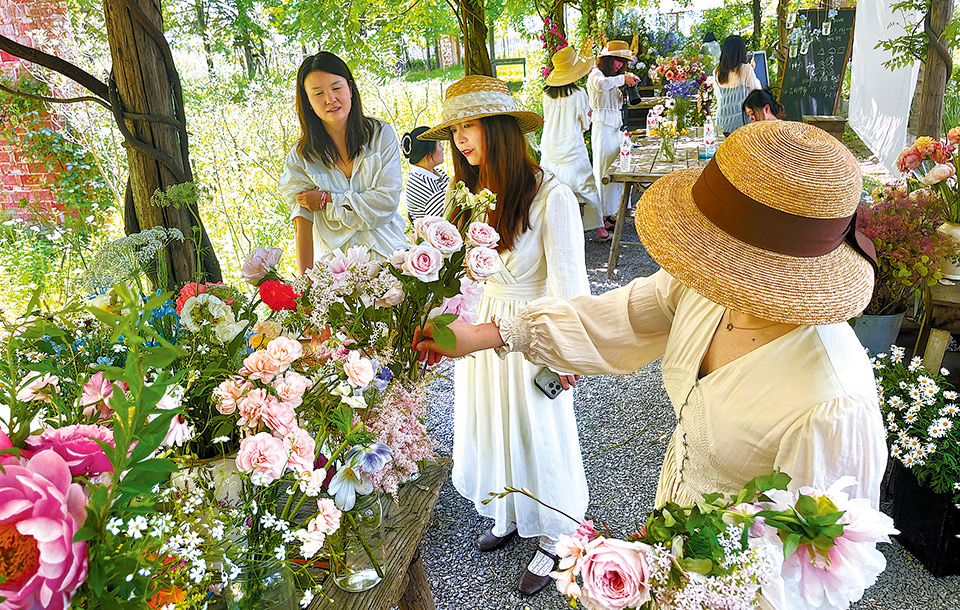 La primavera explota en Haining, tierra de flores y floristas