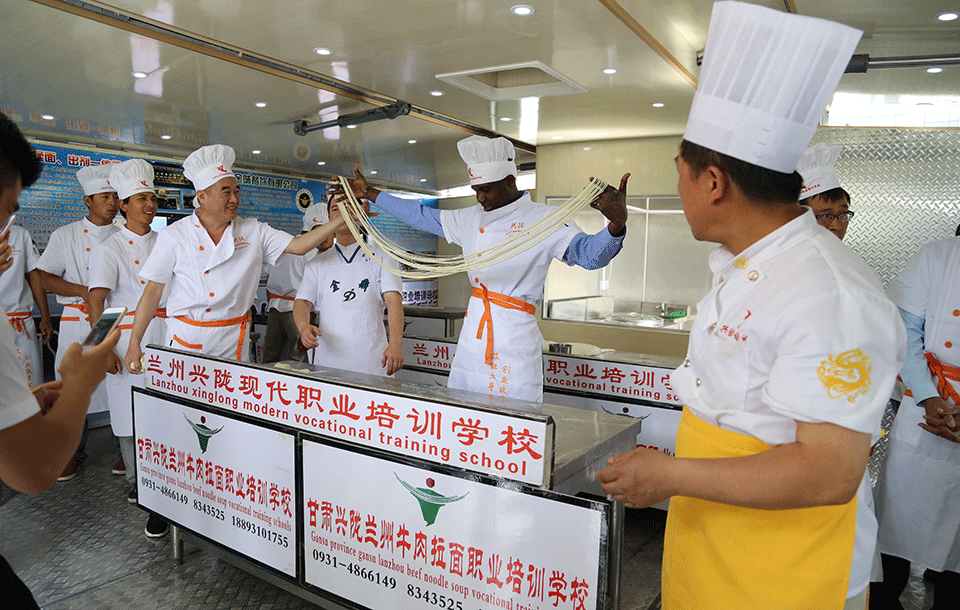 Los noodles Lanzhou asaltan las mesas del mundo