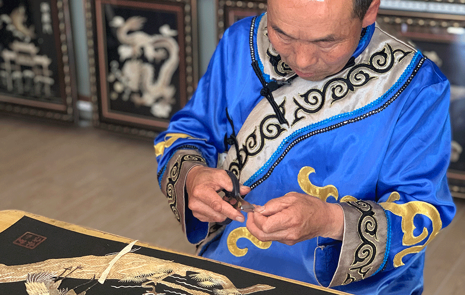 Vestidos por los peces del río