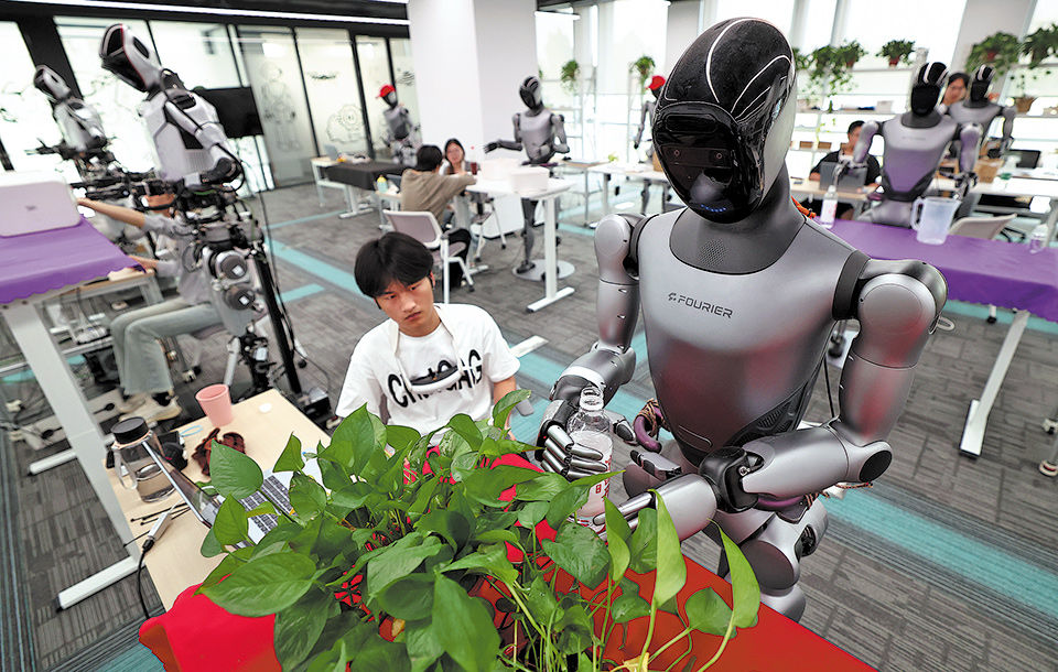 Se alquila robot para fábrica o comercio